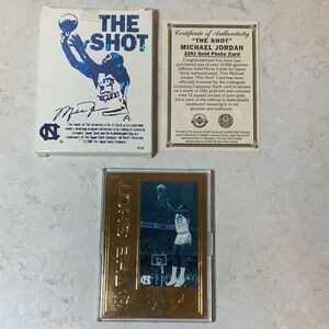 Michael Jordan “TheShot” 22Kt Gold trading card featuring
